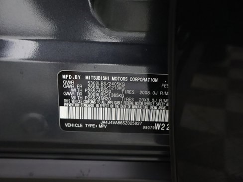 New 2025 Mitsubishi Outlander SE image 49