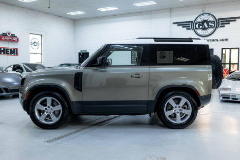 Used 2021 Land Rover Defender 90 First Edition image 9