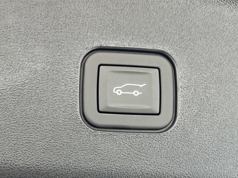 New 2026 Cadillac Vistiq Sport image 12
