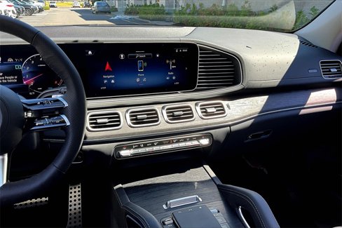 New 2026 Mercedes-Benz GLS 450 4MATIC image 7
