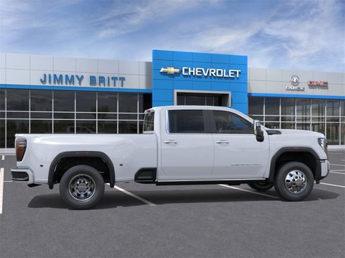 New 2026 GMC Sierra 3500 Denali Ultimate image 11