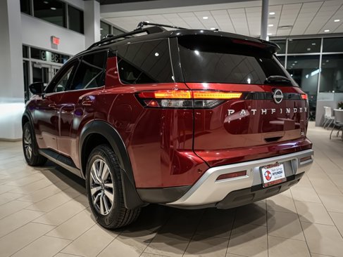 Used 2022 Nissan Pathfinder SL image 17