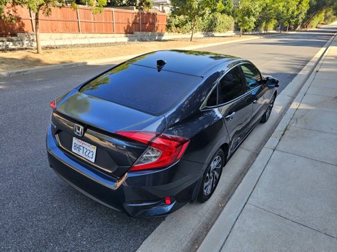 Used 2018 Honda Civic EX image 10