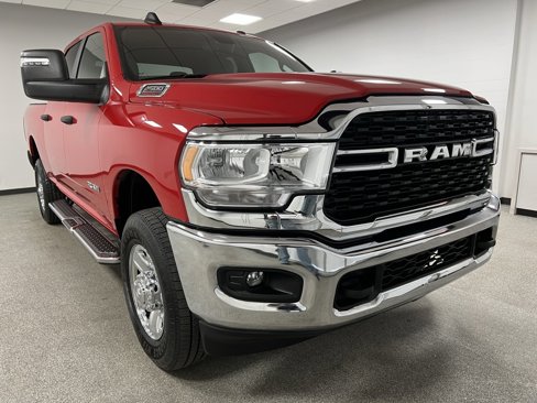 Used 2024 RAM 2500 Big Horn w/ Bed Utility Group image 2