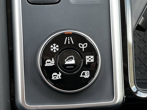 New 2025 Nissan Pathfinder SL image 22