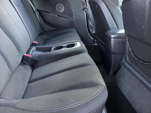 Used 2012 Hyundai Veloster image 17