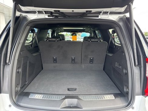 Used 2025 GMC Yukon XL Denali image 11