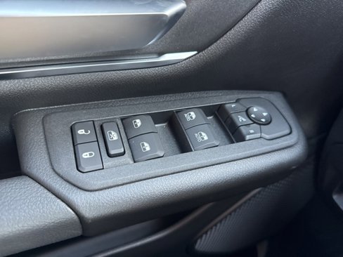 New 2026 RAM 1500 4x4 Crew Cab image 22