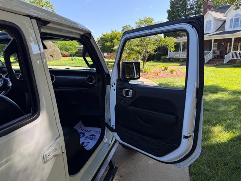 Used 2021 Jeep Wrangler Unlimited Rubicon w/ Trailer Tow Package image 58