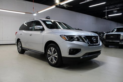 Used 2020 Nissan Pathfinder SL image 2