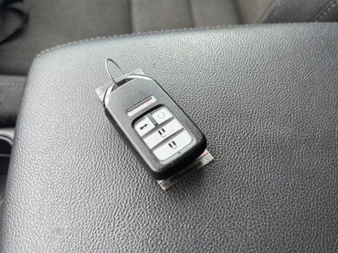 Used 2024 Honda CR-V LX image 28