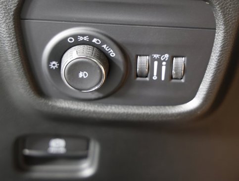 New 2025 Jeep Grand Cherokee L Limited image 27