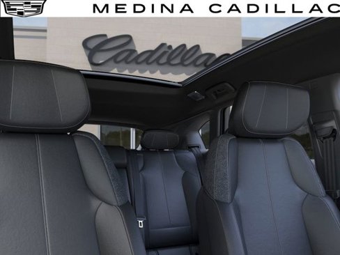 New 2025 Cadillac Optiq Luxury 1 image 25