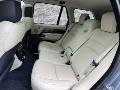 Used 2019 Land Rover Range Rover HSE image 7