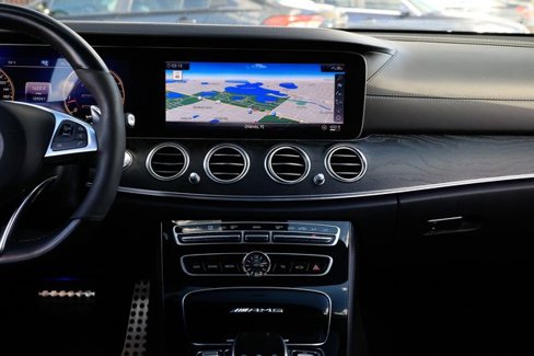 Used 2018 Mercedes-Benz E 63 AMG S w/ AMG Advanced Lighting Package image 40