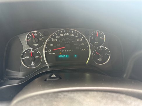 Used 2015 Chevrolet Express 2500 image 31