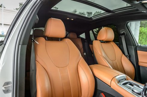 Used 2022 BMW X6 xDrive40i w/ M Sport Package image 37