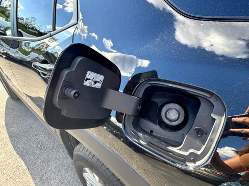 Used 2025 Chevrolet Equinox LT w/ Convenience Package II image 22