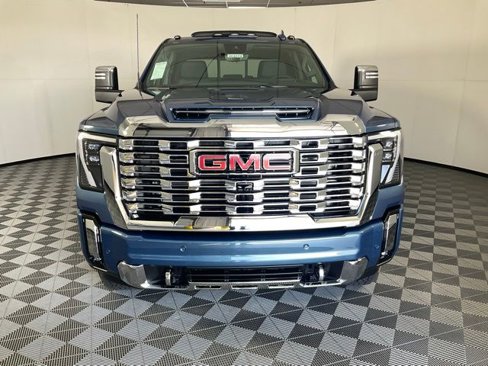 New 2026 GMC Sierra 2500 Denali w/ Denali Reserve Package image 2