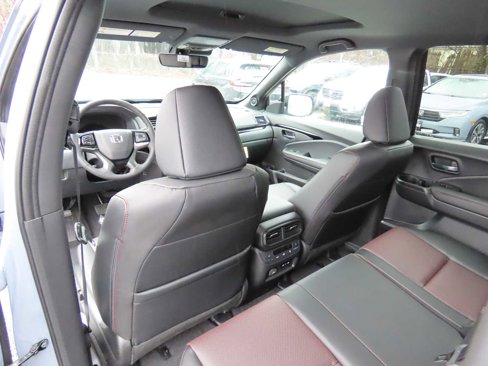 New 2026 Honda Ridgeline Black Edition image 14
