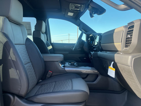 New 2026 Chevrolet Silverado 2500 ZR2 image 14