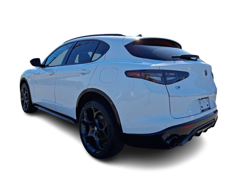 New 2025 Alfa Romeo Stelvio Sprint image 3