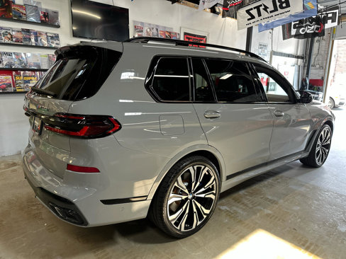 Used 2024 BMW X7 M60i w/ Executive Package image 5