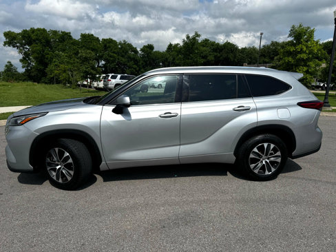 Used 2020 Toyota Highlander XLE image 8