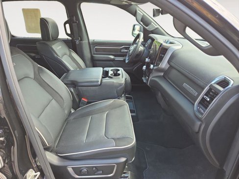 Used 2025 RAM 1500 Laramie image 17