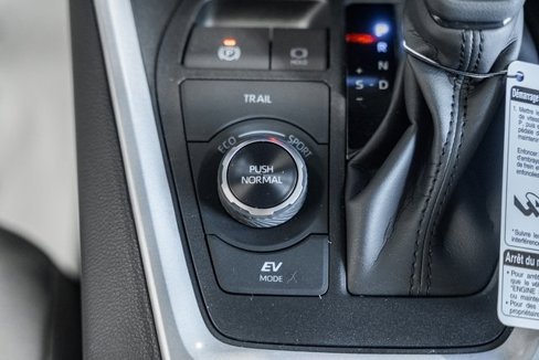 New 2025 Toyota RAV4 XLE image 24