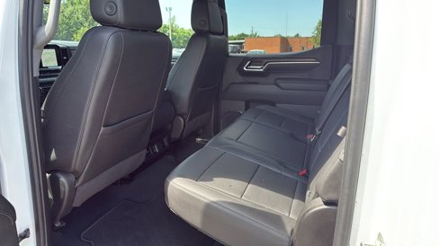 Used 2025 GMC Sierra 1500 SLT image 12