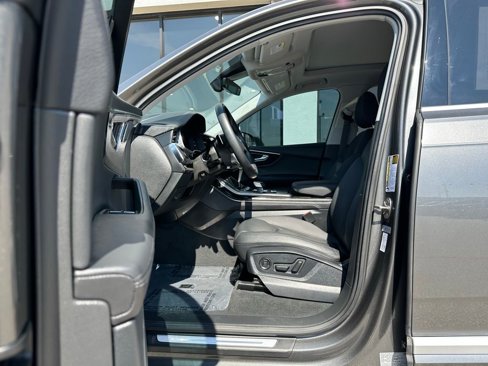 Used 2023 Audi Q7 3.0T Prestige image 20