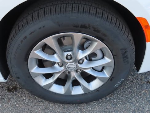 New 2026 Chrysler Pacifica Select image 12