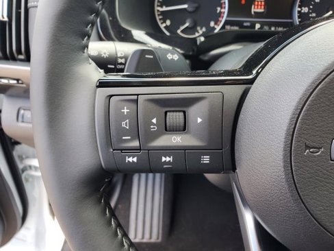 New 2025 Nissan Pathfinder SL image 19