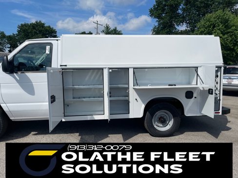 New 2026 Ford E-350 and Econoline 350 Super Duty w/ Power Equipment Group image 12