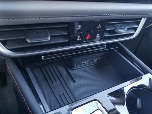 New 2025 Volkswagen Atlas Peak Edition SE image 11