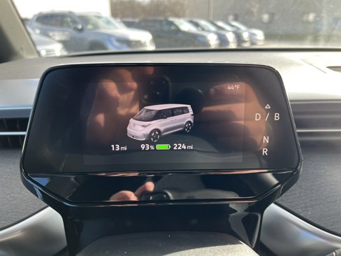New 2025 Volkswagen ID. Buzz Pro S image 14