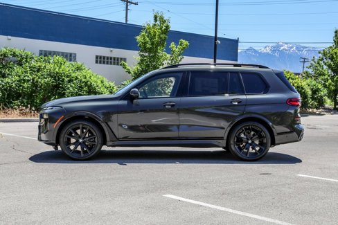New 2026 BMW X7 xDrive40i w/ Executive Package image 3