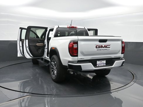New 2026 GMC Canyon Denali image 46