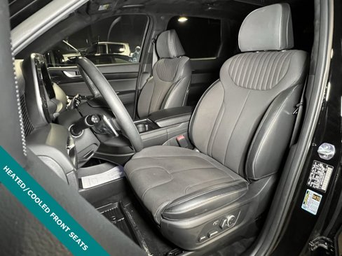 Used 2025 Hyundai Palisade Calligraphy image 3