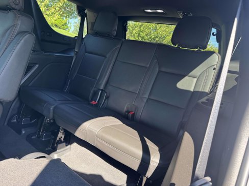 Used 2023 Chevrolet Tahoe High Country image 14