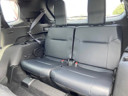 New 2025 Mitsubishi Outlander SE image 18