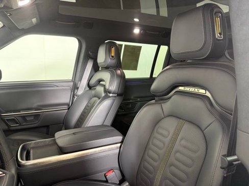 Used 2024 Rivian R1S Adventure image 15