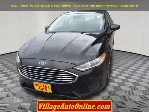 Used 2019 Ford Fusion SE image 8