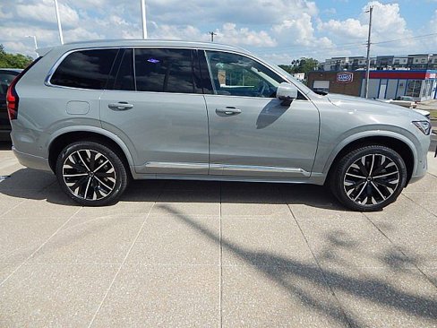New 2026 Volvo XC90 B6 Ultra image 7