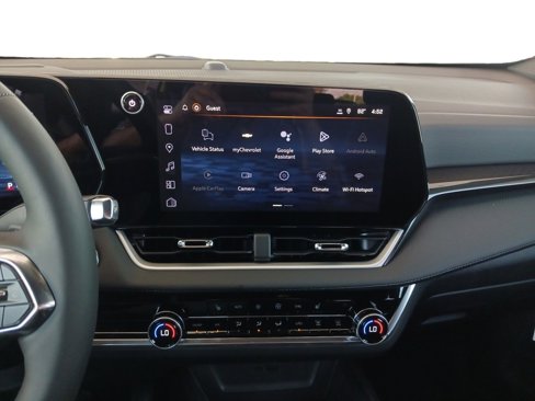 New 2026 Chevrolet Equinox LT w/ Convenience Package II image 16