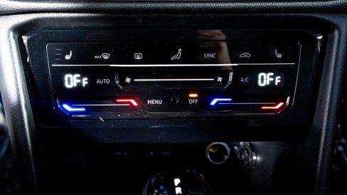 New 2025 Volkswagen Taos SE image 27