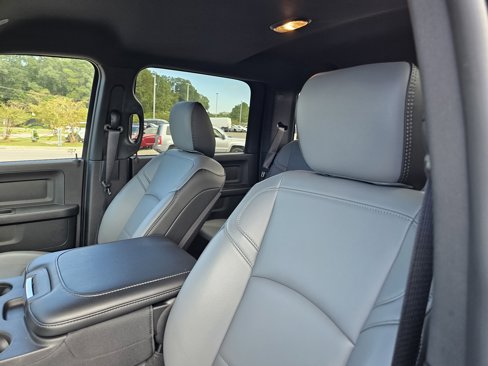 New 2026 RAM 3500 Tradesman w/ Chrome Appearance Group image 19