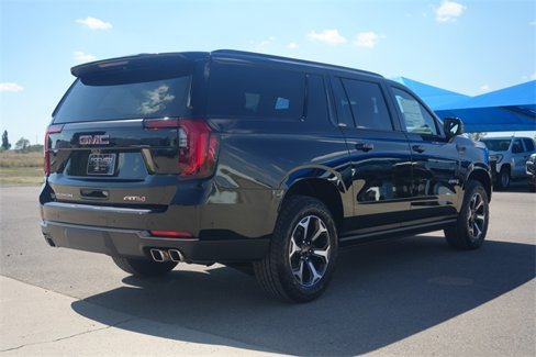 New 2026 GMC Yukon XL AT4 Ultimate w/ LPO, Floor Liner Package image 4