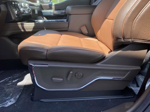 New 2025 Ford F250 King Ranch w/ Chrome Package image 15